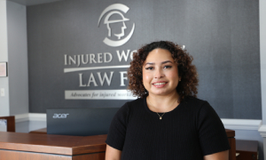 Kelly Torres-Gonzalez paralegal bio